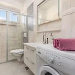 Apartment Nena I Ilka Pula