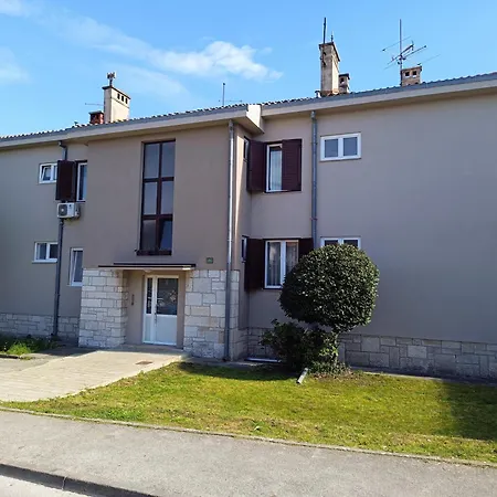 Apartment Nena I Ilka